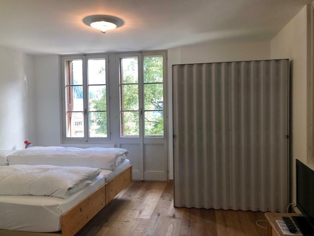 Hotel Krone Budget Lenk Luaran gambar